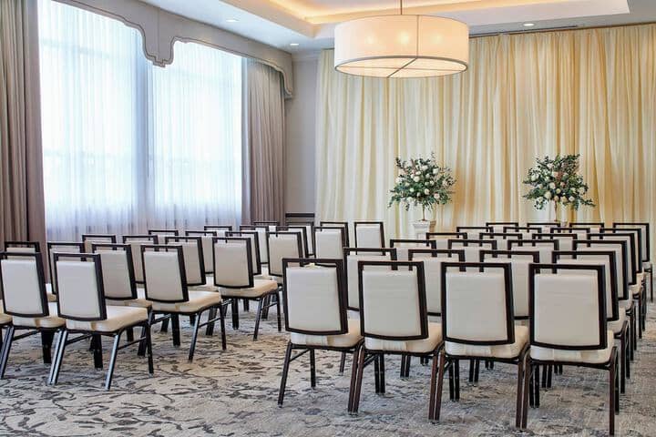 Ballroom/Hall 79 of 94